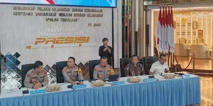 Kasus Ijazah Jokowi, Polisi Tetapkan Roy Suryo hingga Eggi Sudjana Jadi Tersangka
