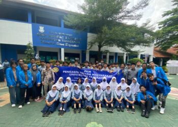 Implementasi Website Portofolio sebagai Media Publikasi Menggunakan HTML, CSS, dan JavaScript