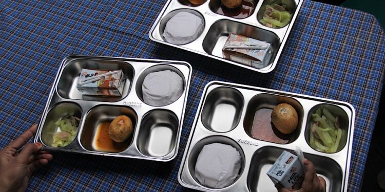 Mensos Usul Program Makan Bergizi Gratis untuk Lansia dan Difabel