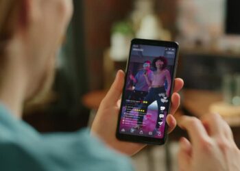 Media Sosial dan Risiko Tersembunyi bagi Kesehatan Mental Anak