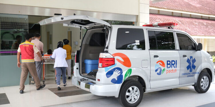 Selaras dengan Asta Cita, BRI Peduli Perkuat Infrastruktur Kesehatan Lewat Penyaluran Ratusan Unit Ambulans di Seluruh Indonesia