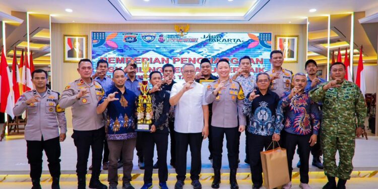 Benyamin Apresiasi Keberhasilan Siskamling Terpadu: Bukti Kolaborasi 4 Pilar Jaga Keamanan Tangsel