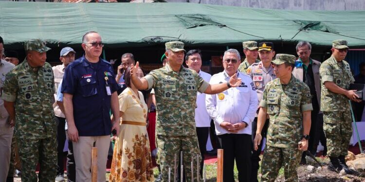 Benyamin Dampingi Wakil Panglima TNI Tinjau Pembangunan Gerai Koperasi Merah Putih di Tangsel
