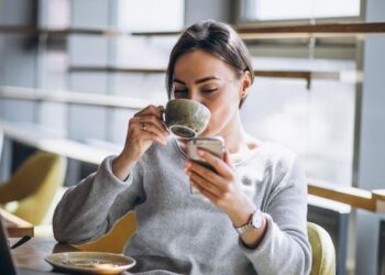 Kopi dan Kafein: Kombinasi Alami Pereda Sakit Kepala