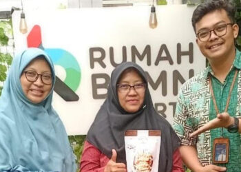 Pemberdayaan BRI Dorong Usaha Kue Kering ‘Bakulis’ Naik Kelas, Jadi Sumber Penggerak Ekonomi Warga Sekitar