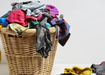 Awas! Virus dan Bakteri Bisa Bersembunyi di Pakaian Sehari-hari