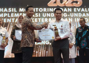 Pemkot Tangsel Raih Dua Penghargaan Keterbukaan Informasi Publik