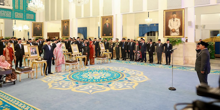 Sepuluh Tokoh Dianugerahi Gelar Pahlawan Nasional, Soeharto Hingga Gus Dur