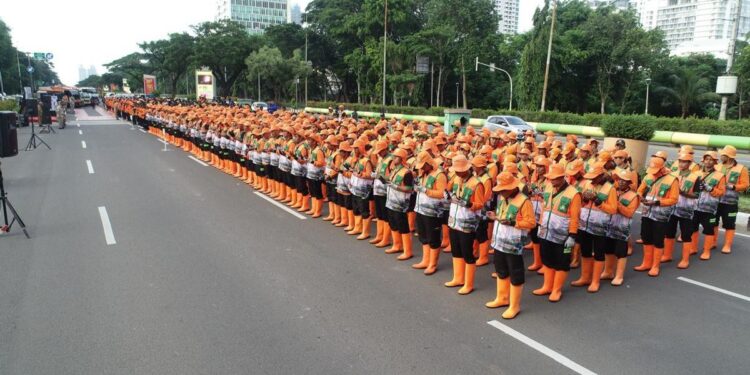 Antisipasi Lonjakan Sampah Malam Tahun Baru 2026, DLH DKI Siagakan 3.395 Petugas