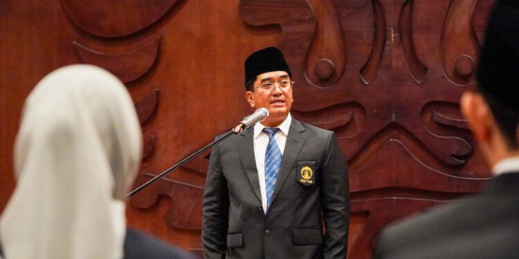 Perkuat Tata Kelola Fakultas, Rektor UI Lantik Pimpinan Baru dan Tekankan Peran Dekan Layaknya CEO