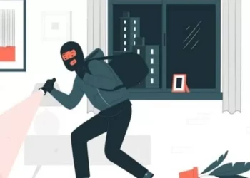 Rampok Minimarket di Tangerang Terungkap, Pelaku Menyamar Pakai Mukena