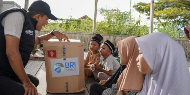 Terus Salurkan Bantuan, BRI Gelar Program “Trauma Healing” untuk Anak-Anak Terdampak Bencana Banjir di Sumatera