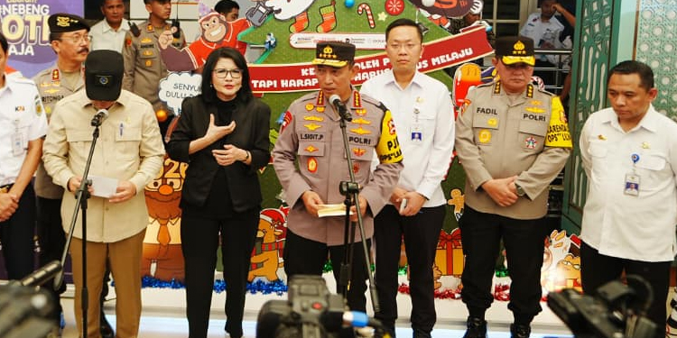Kapolri Pastikan Tak Beri Izin Pesta Kembang Api Saat Malam Tahun Baru
