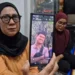 Korban Kebakaran Terra Drone, Tangis Ibu Rayhan Pecah: “Saya Masih Berharap Dia Pulang…”