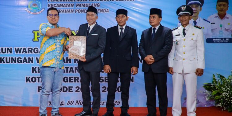 Lantik Ketua RT-RW Pondok Benda, Pilar: Mereka Ujung Tombak Pelayanan Publik