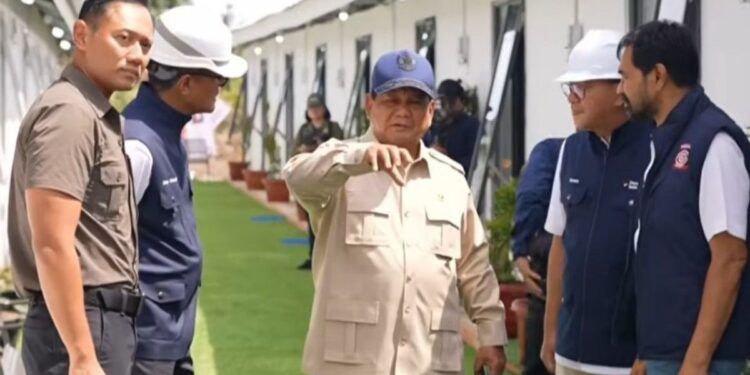 Presiden Prabowo Awali Tahun Baru dengan Tinjauan Hunian dan Rapat Koordinasi di Aceh