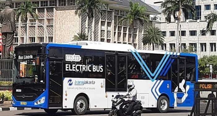 Heboh di TransJakarta! Dua Pria Pelaku Masturbasi Resmi Jadi Tersangka