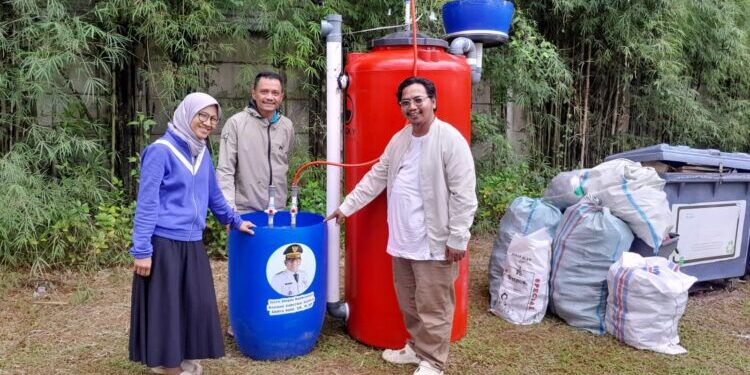 Gubernur Banten Andra Soni Salurkan Toren POC dan Biogas, Sampah Organik Tangsel Bisa Diolah 100 Kg per Hari