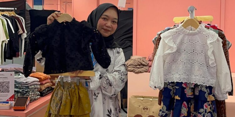Didukung BRI dan LinkUMKM, Kenes Lalita Berhasil Kembangkan Bisnis Busana Anak Wastra Khas Jepara