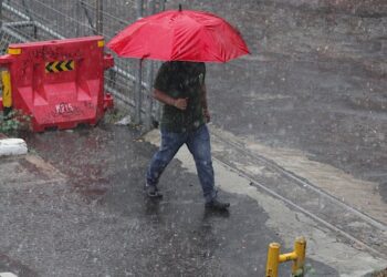 BMKG Keluarkan Peringatan Dini Cuaca Ekstrem Jabodetabek hingga 30 Januari