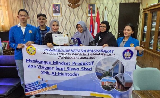 Upgrade SDM SMK Al-Muhtadin sebagai Upaya Meningkatkan Daya Saing di Era Industri 5.0