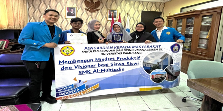 Mengajarkan Keuangan di Era Fintech untuk Siswa SMK