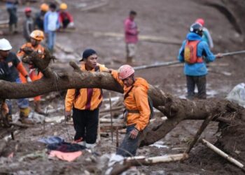 Update Longsor Bandung Barat: 17 Orang Meninggal Dunia