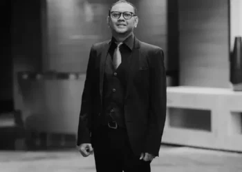 Vokalis Element Lucky Widja Meninggal Dunia di Usia 49 Tahun