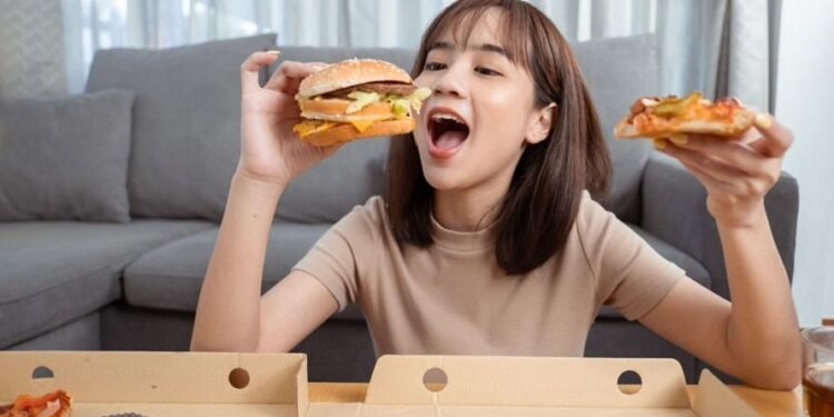 Sering Lapar Saat Cuaca Dingin? Ini Alasan yang Jarang Disadari