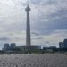 Hari Pertama Tahun Baru 2026, Wisatawan Padati Kawasan Monas