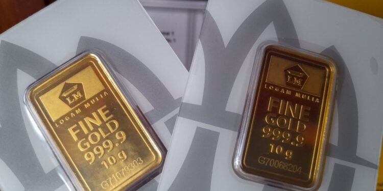 Harga Emas Antam Anjlok Tajam, Turun Rp183.000 dari Rekor Tertinggi