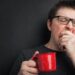 Minum Kopi Saat Sahur Bikin Tahan Kantuk? Ahli Gizi Ingatkan Risiko Tersembunyi Ini