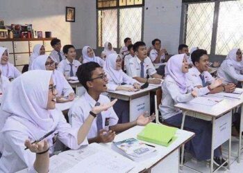 Pemprov Banten Perketat Penggunaan Ponsel di Sekolah