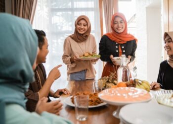 Makan Enak Saat Lebaran Tanpa Khawatir Berat Badan Naik, Begini 4 Tipsnya