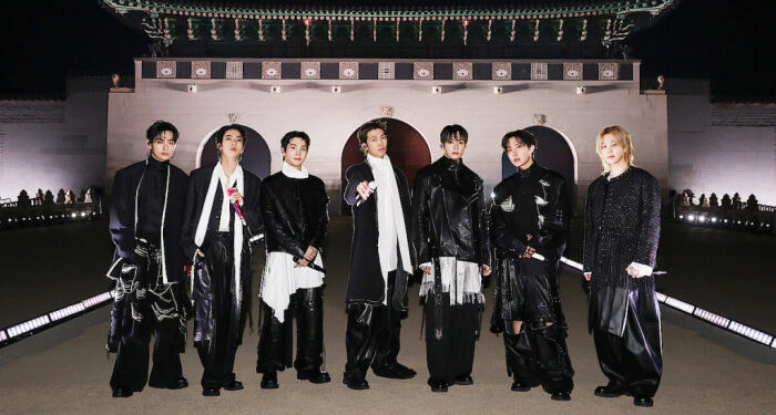 Konser Comeback BTS Diwarnai Insiden Mencekam, Polisi Amankan Pengunjung Bawa Senjata