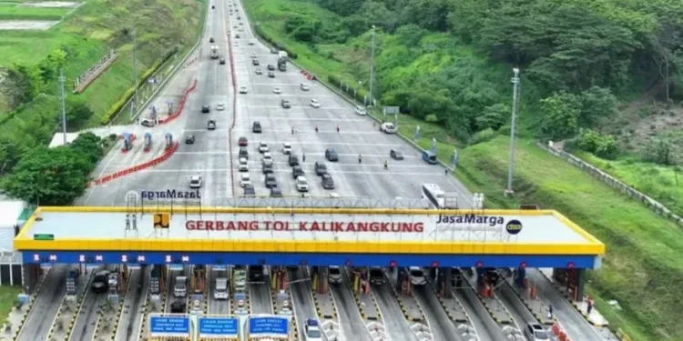 Arus Mudik Lebaran 2026 Meningkat, 18 Ribu Kendaraan Masuk Semarang Lewat GT Kalikangkung