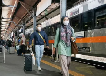 KAI Catat Lonjakan Arus Balik, 202 Ribu Penumpang Padati Stasiun Kereta Hari Ini