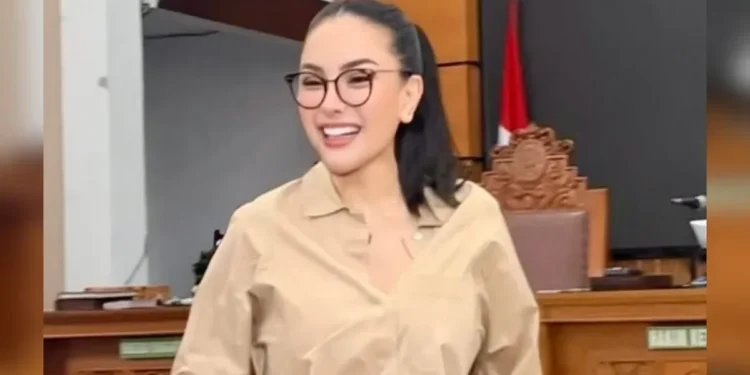 Nikita Mirzani Kirim Surat Terbuka ke Presiden Prabowo, Protes Vonis 6 Tahun Penjara