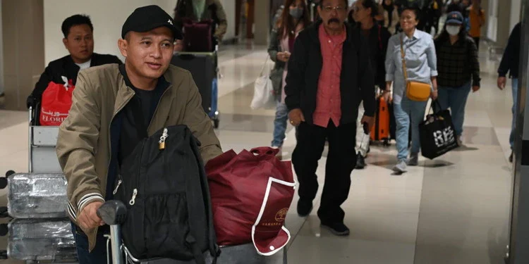 22 WNI Berhasil Dievakuasi dari Iran, Tiba Selamat di Bandara Soekarno-Hatta
