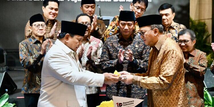 Satu Tahun Danantara Indonesia, BRI Salurkan 5.500 Paket Sekolah untuk Pelajar di Tiga Provinsi