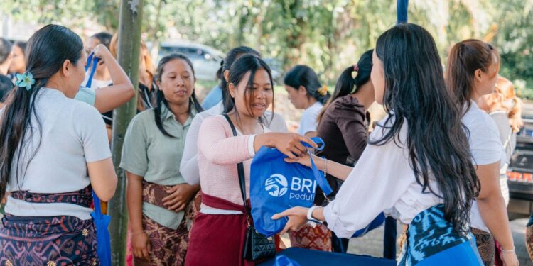 Peringati Hari Raya Nyepi 2026, BRI Peduli Salurkan CSR 2.000 Paket Sembako bagi Warga Desa Angseri dan Desa Sarimekar di Bali