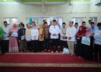 Benyamin Dampingi Gubernur Banten Safari Ramadan: Silaturahmi hingga Pemberian Bantuan