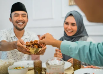 Buka Puasa Boleh Makan Manis, Tapi Ada Batasnya! Berikut Takaran Aman Konsumsi Gula