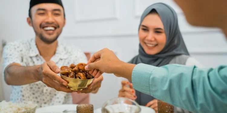 Buka Puasa Boleh Makan Manis, Tapi Ada Batasnya! Berikut Takaran Aman Konsumsi Gula