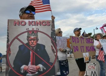 Jutaan Warga AS Turun ke Jalan, Aksi “No Kings” Mengguncang Kepemimpinan Trump