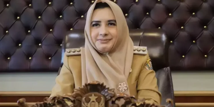 Usai OTT KPK, Fadia Arafiq Akui Perusahaan Keluarga Ikut Proyek Pemkab