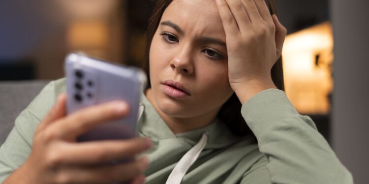 Studi Ungkap Instagram dan TikTok Picu Masalah Mental, Lebih Buruk dari Platform Lain