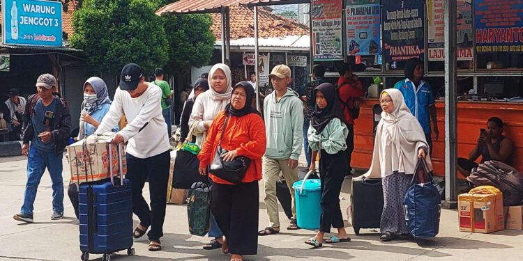 Harga Tiket Bus AKAP di Terminal Lebak Bulus Naik Jelang Lebaran 2026, Rute Jakarta–Baturaja Tembus Rp360 Ribu