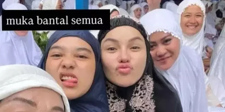 Momen Lebaran di Balik Jeruji, Nikita Mirzani Tampil Sehat dan Ikut Salat Eid