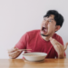 Suka Makan Pedas Saat Berbuka Puasa? Waspadai 7 Dampak Buruknya bagi Tubuh